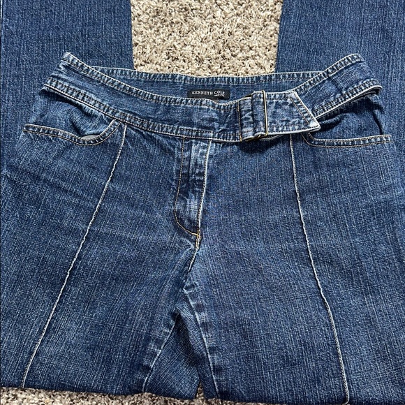 Kenneth Cole New York mid rise flare jeans size 8 - Picture 4 of 5